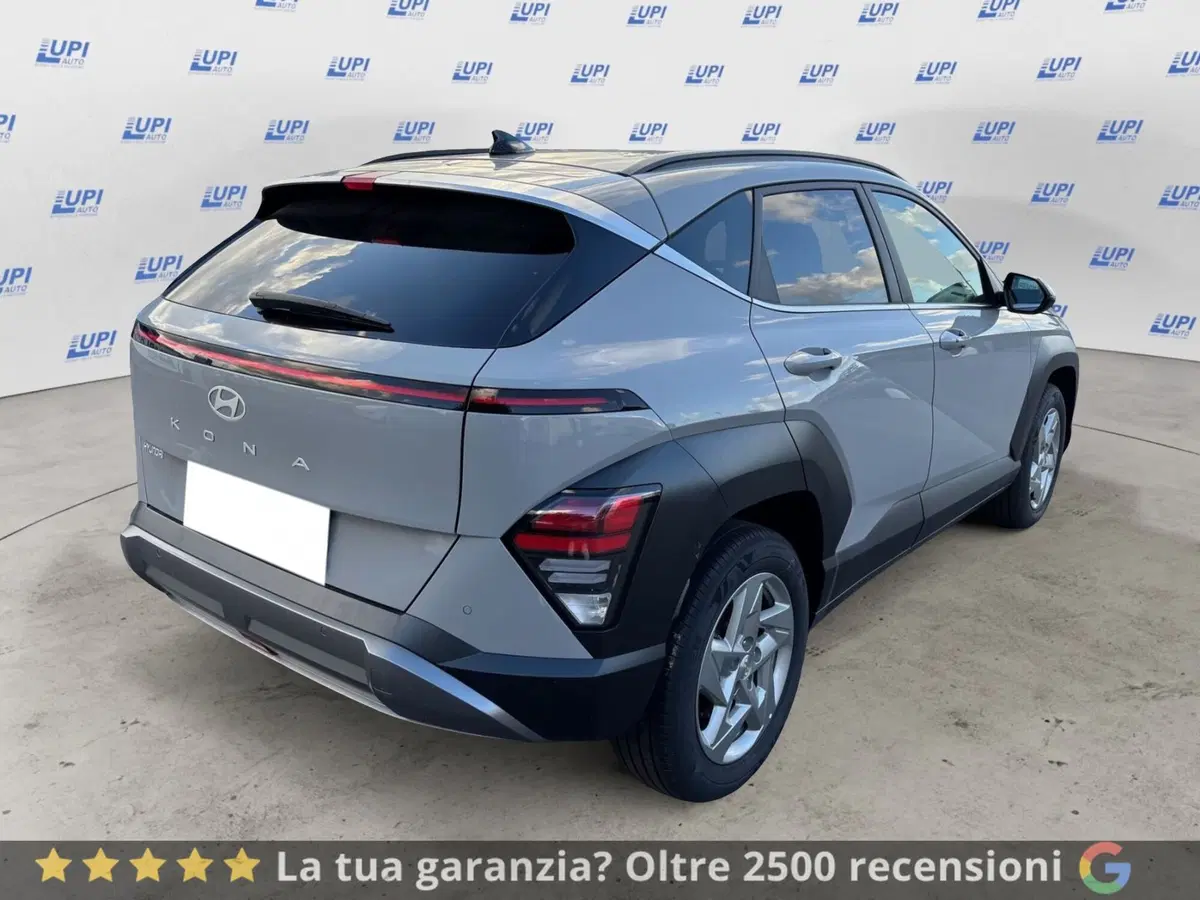 Hyundai Kona nuova a Lucca (5)