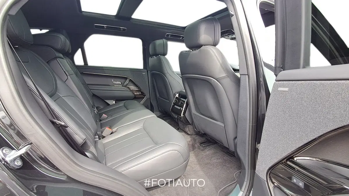 Land Rover Range Rover Sport nuova a Catania (5)