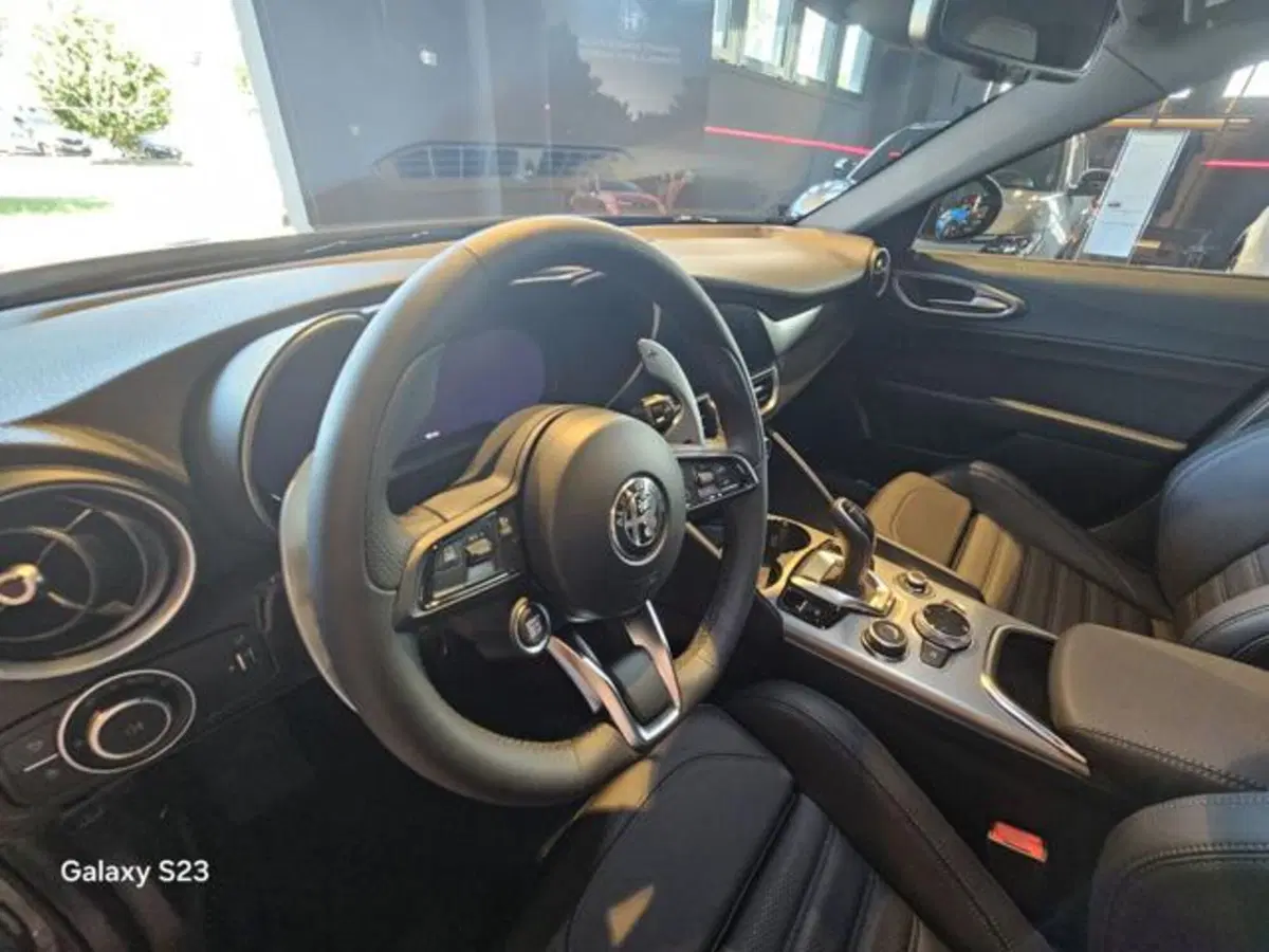 Alfa Romeo Giulia nuova a Modena (10)