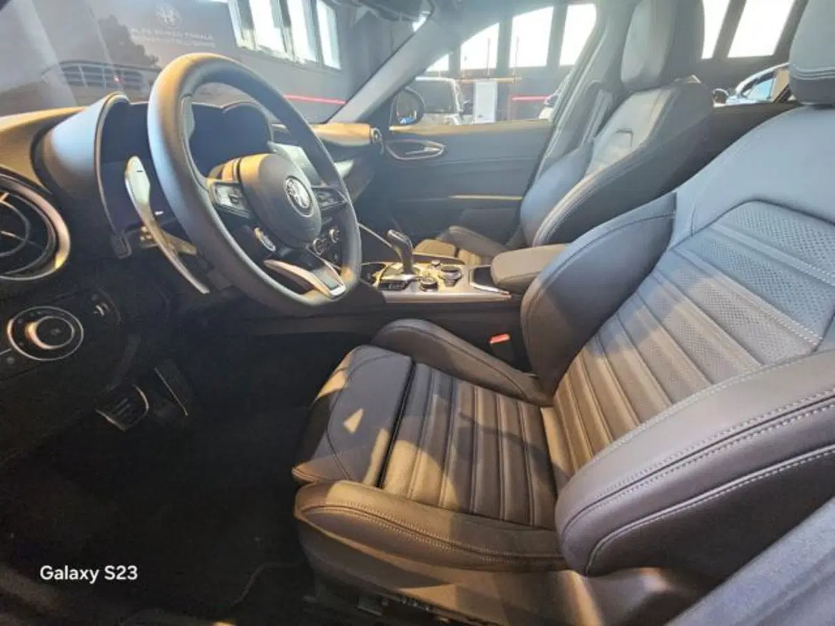 Alfa Romeo Giulia nuova a Modena (7)