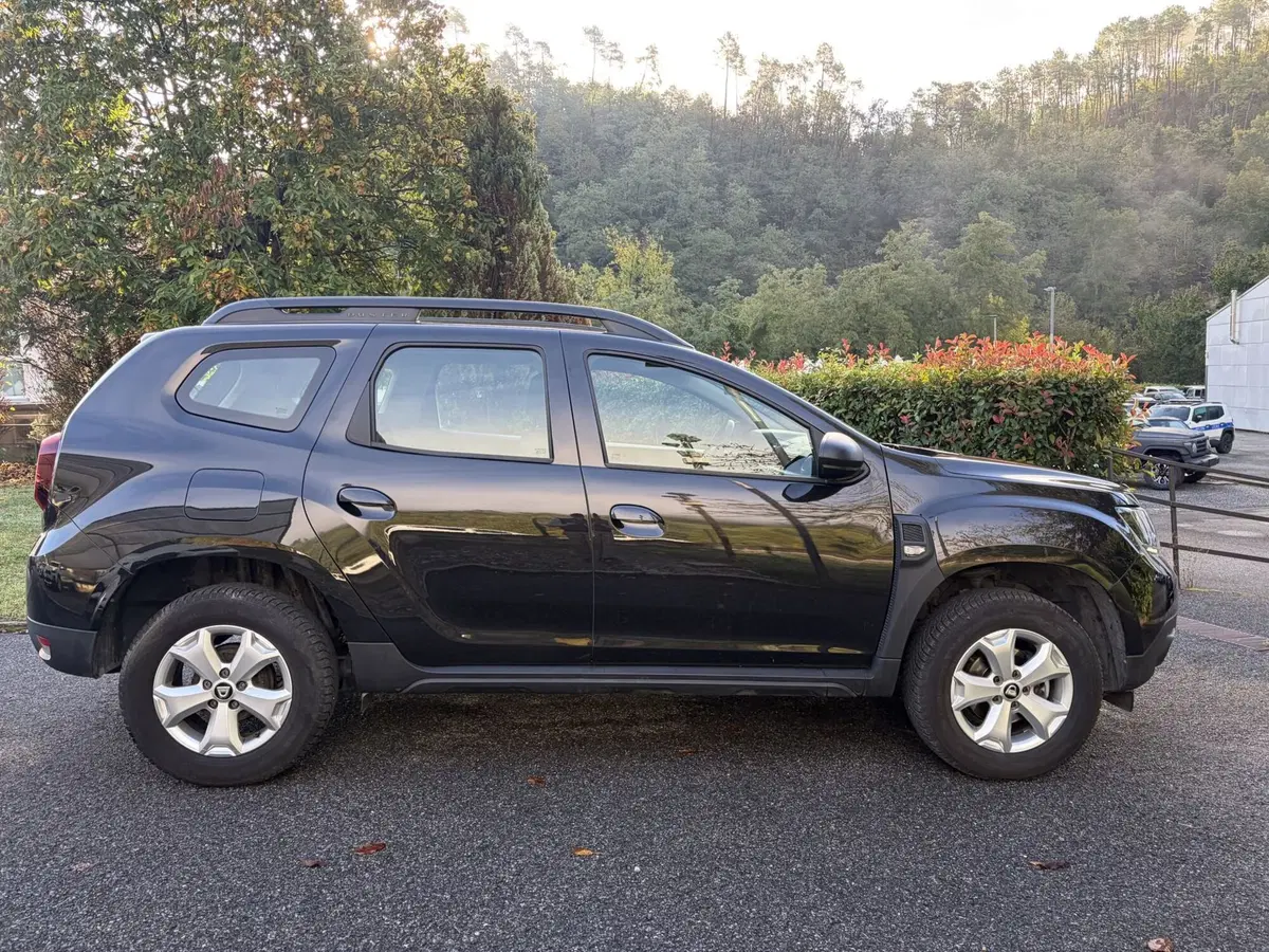 Dacia Duster nuova a La Spezia (4)