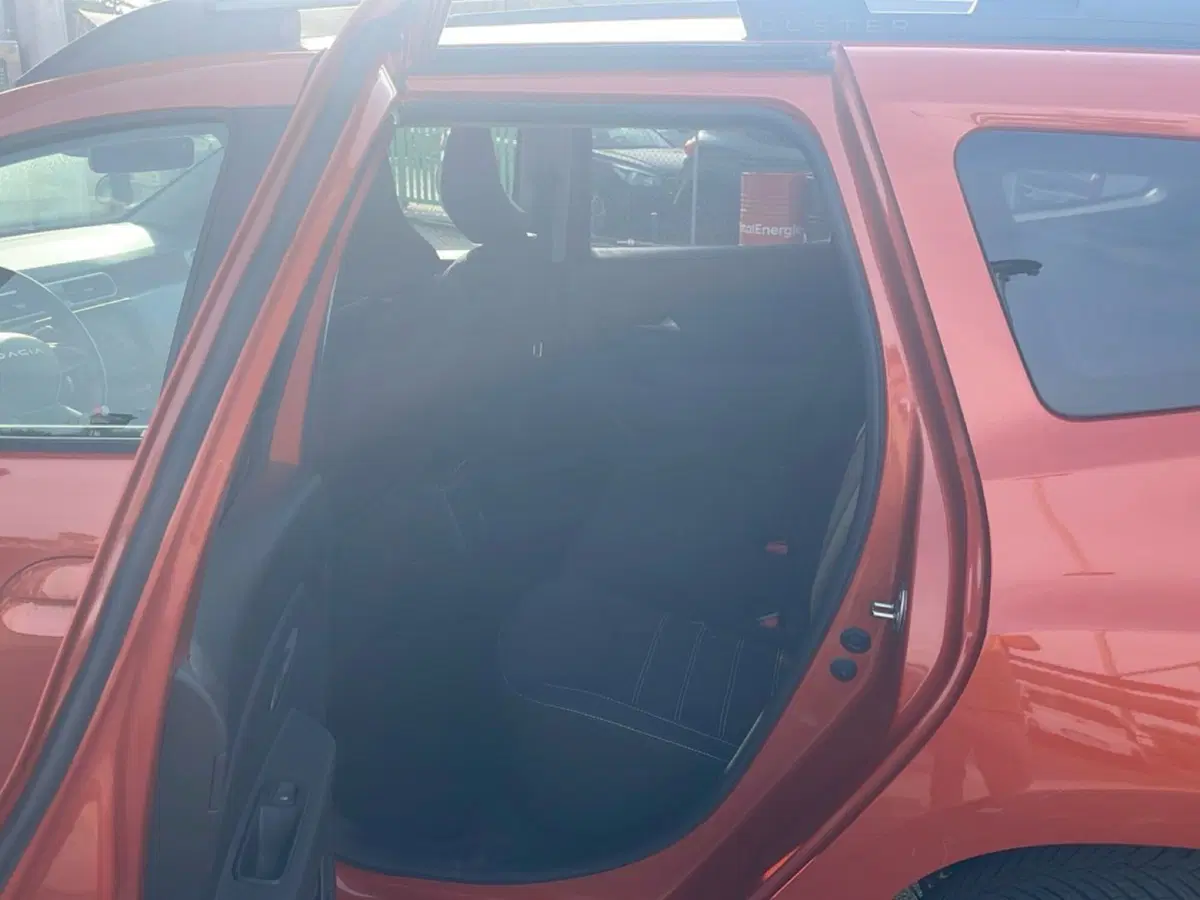 Dacia Duster usata a Bologna (15)