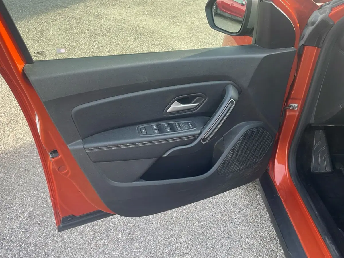 Dacia Duster usata a Bologna (17)