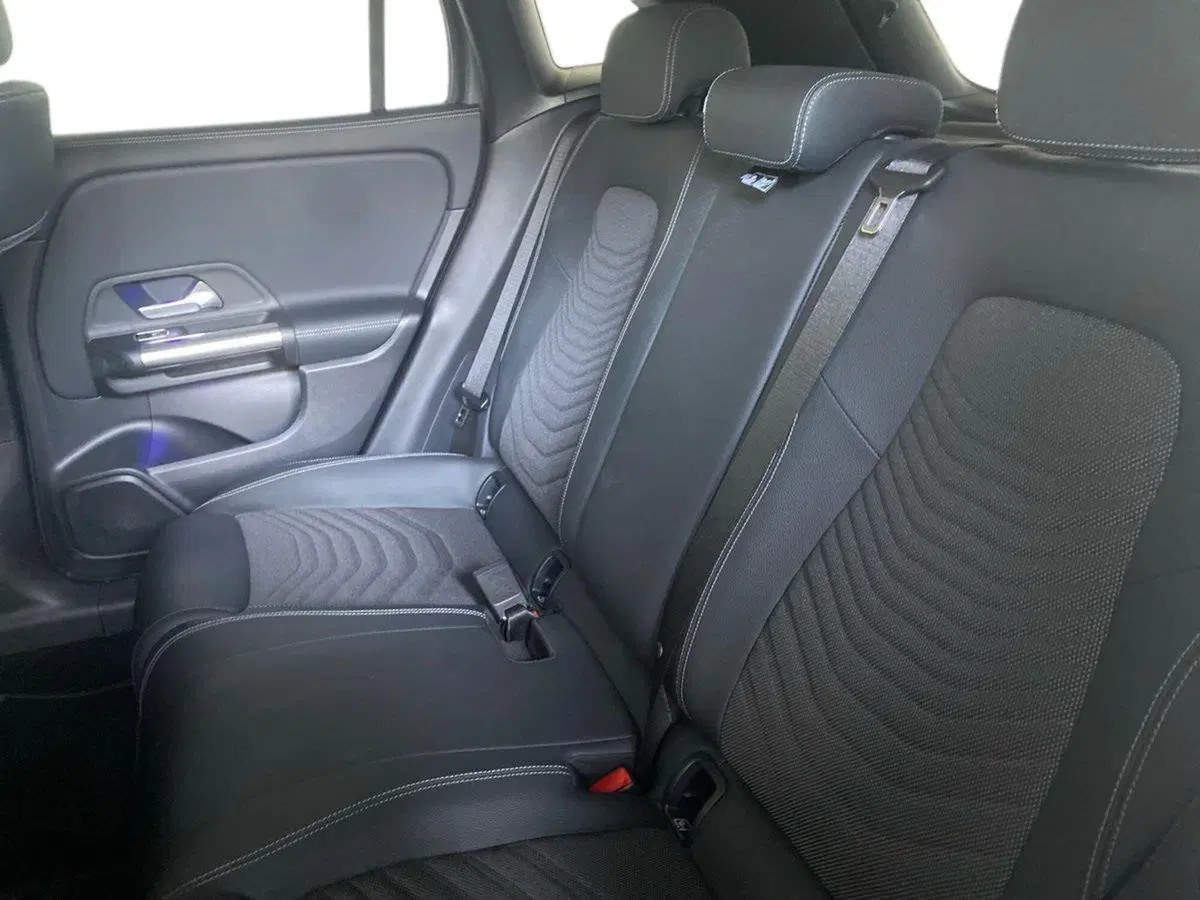 Mercedes-Benz GLA SUV usata a Bergamo (11)