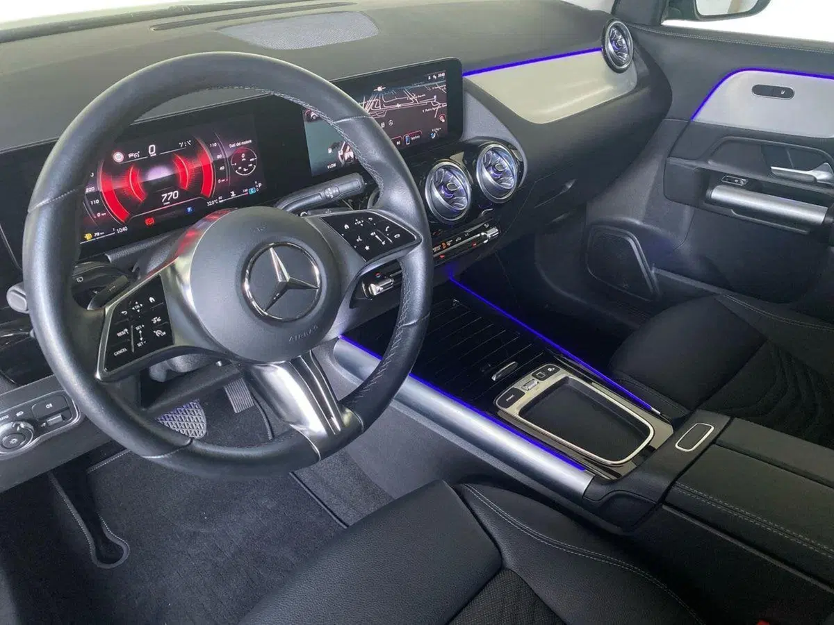 Mercedes-Benz GLA SUV usata a Bergamo (7)