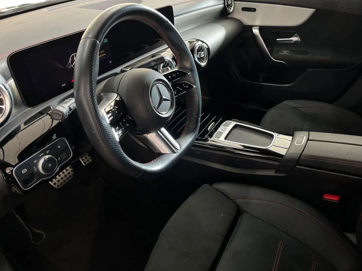 Mercedes-Benz CLA Shooting Brake usata a Taranto (10)