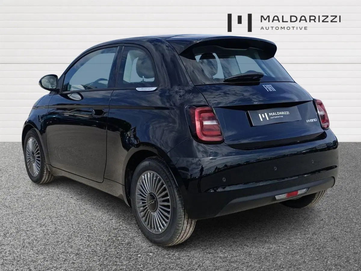 Fiat 500 nuova a Bari (4)