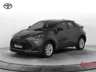 Toyota Toyota C-HR 1.8 hev Active fwd e-cvt nuova a Sesto Fiorentino