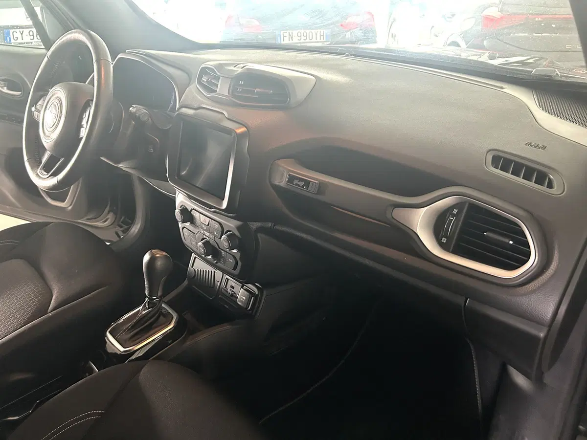 Jeep Renegade usata a Ferrara (12)