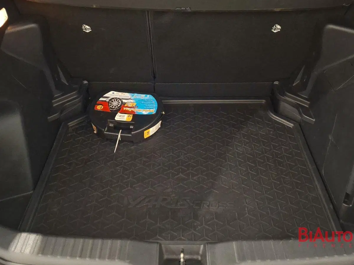 Toyota Yaris Cross usata a Firenze (6)