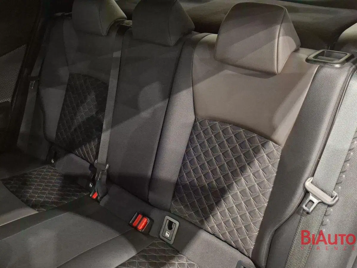 Toyota Toyota C-HR usata a Firenze (11)