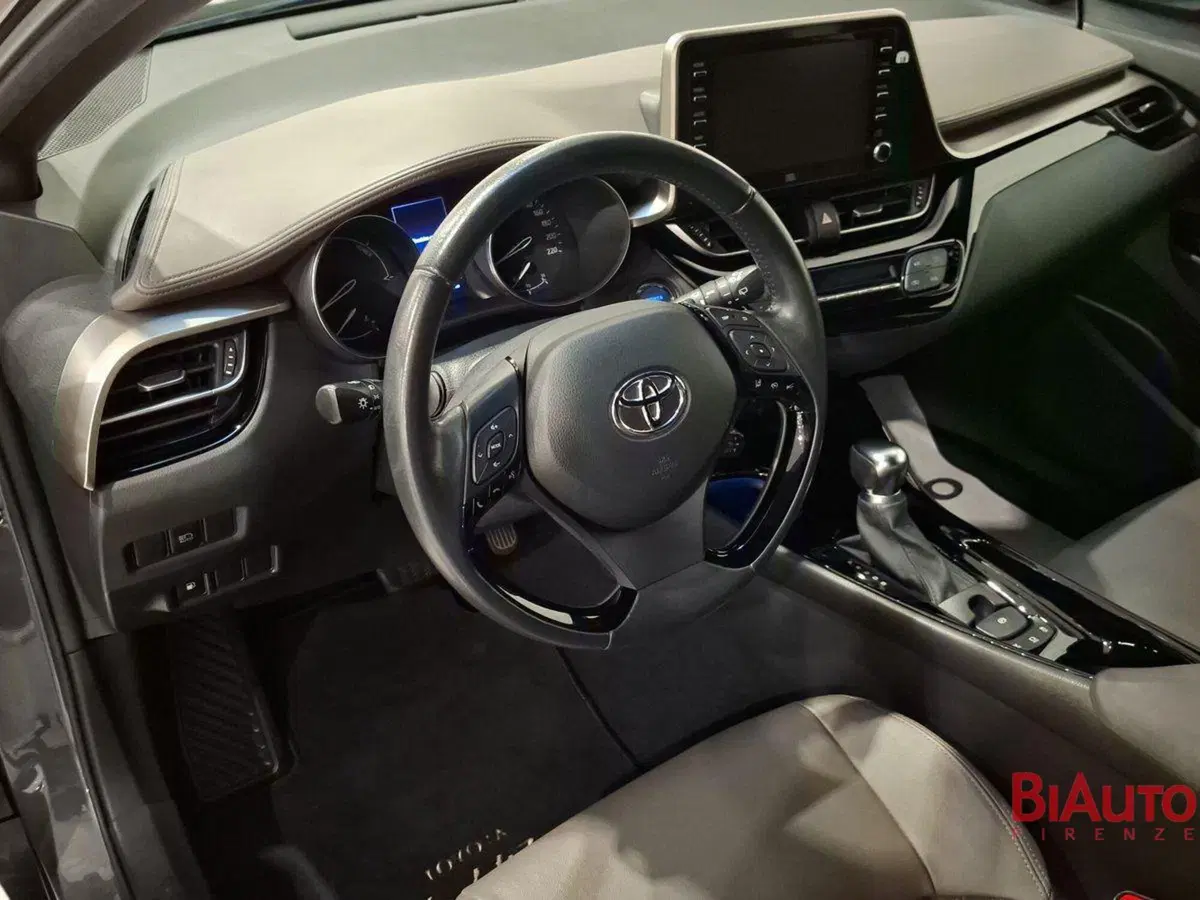 Toyota Toyota C-HR usata a Firenze (7)
