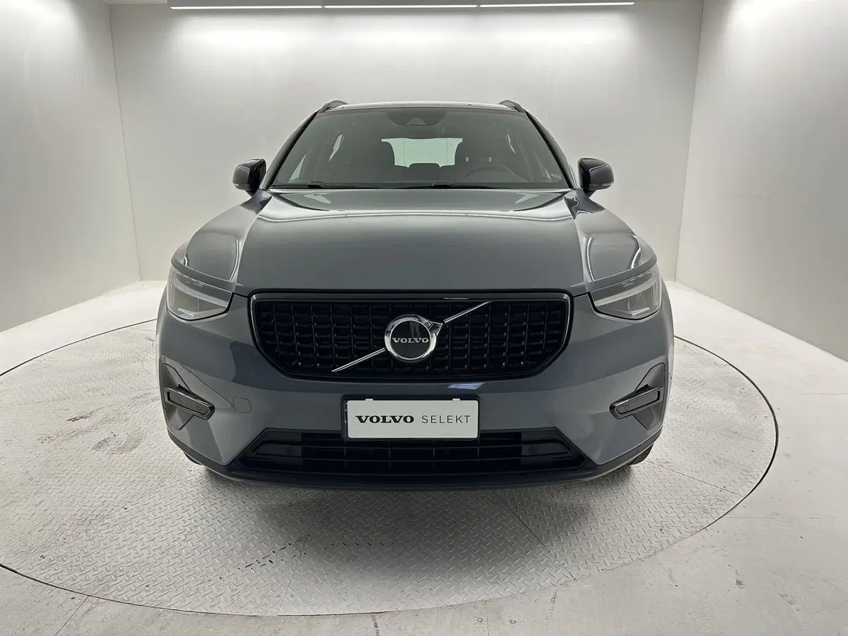 Volvo XC40 usata a Bergamo (8)