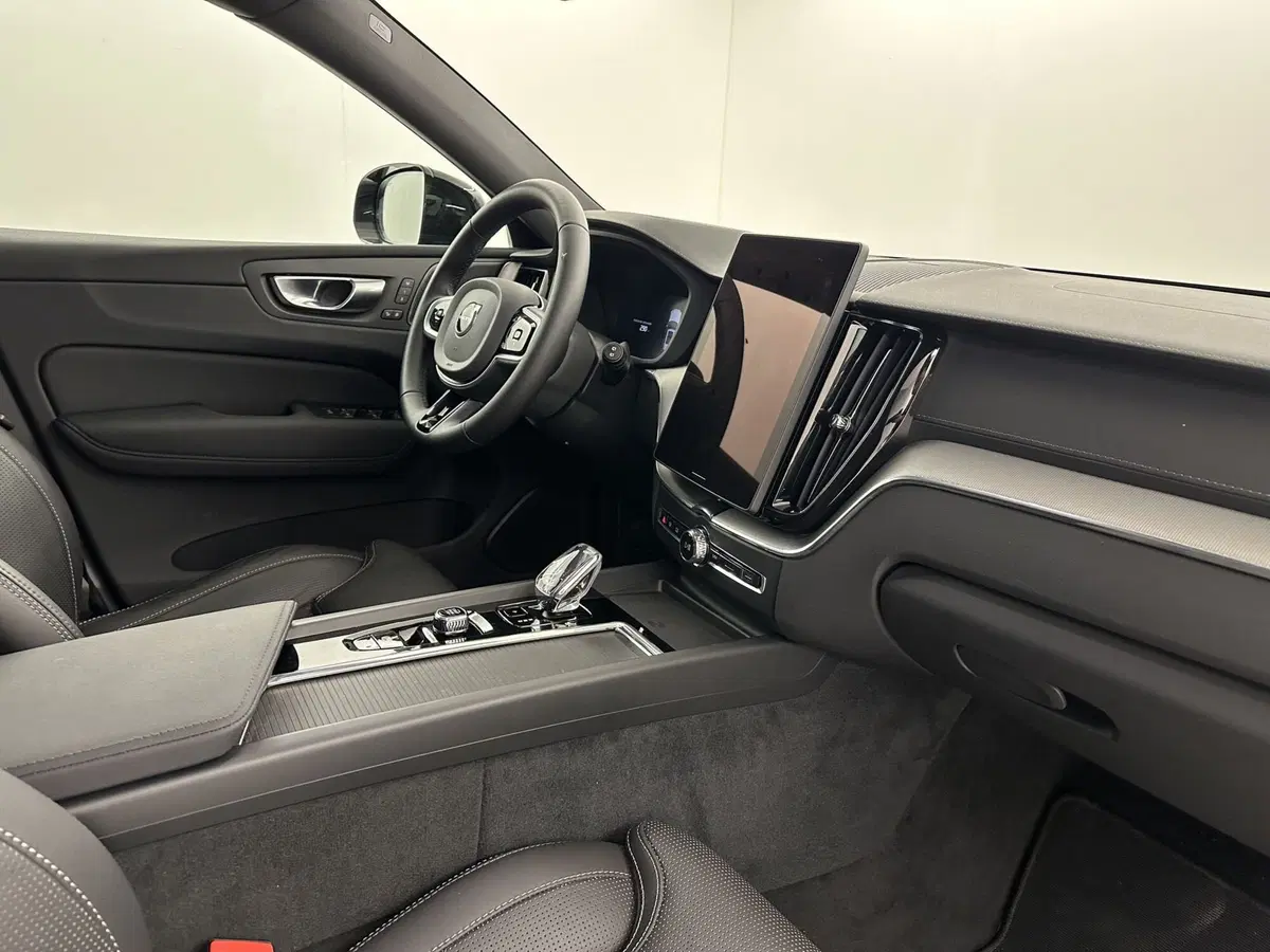 Volvo XC60 usata a Bergamo (4)