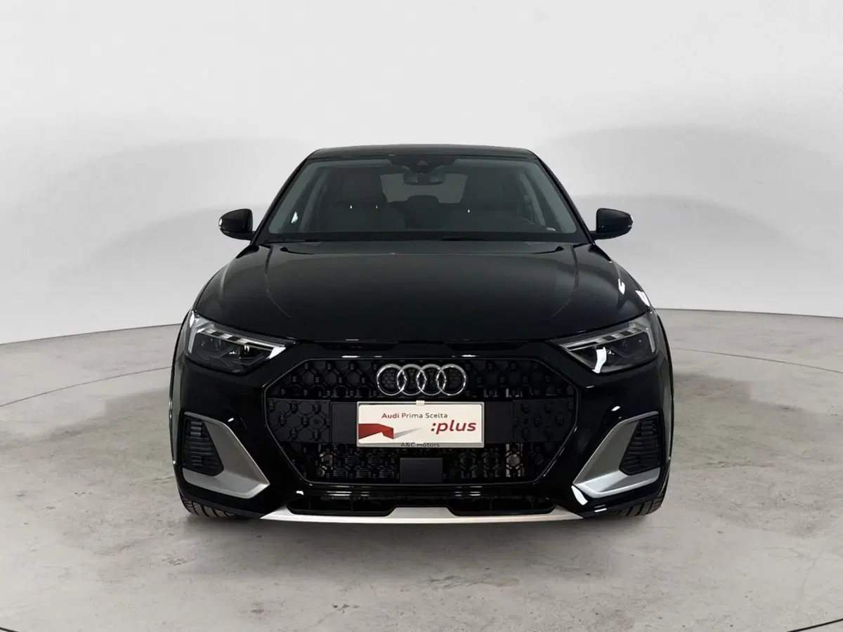 Audi A1 allstreet usata a Napoli (2)