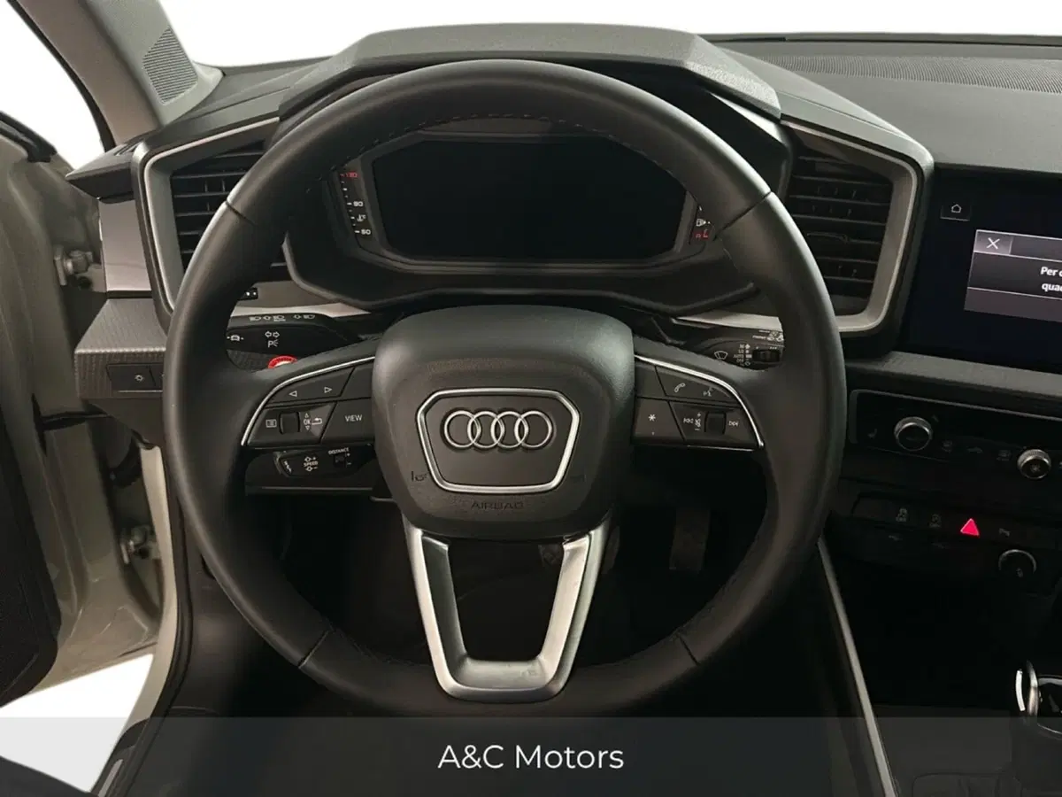 Audi A1 Sportback usata a Napoli (10)