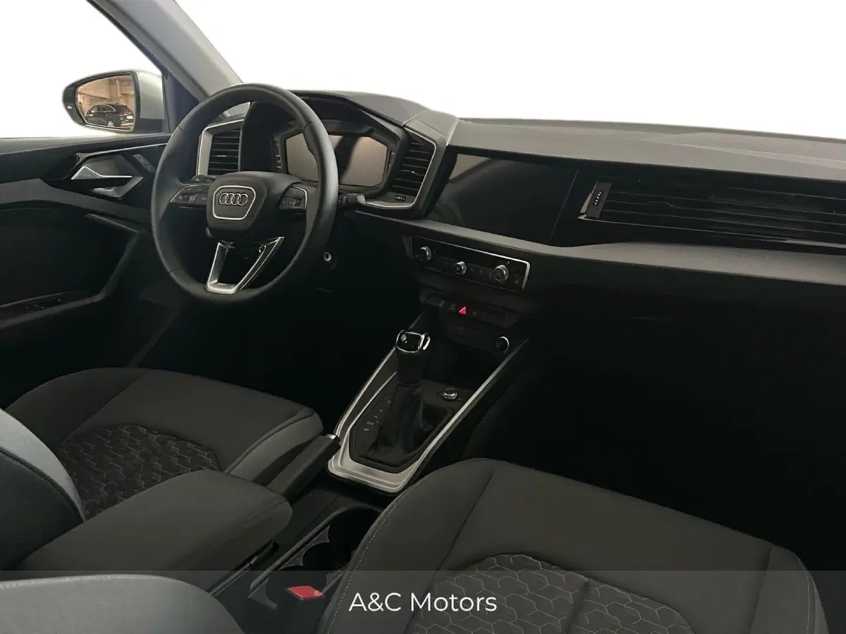 Audi A1 Sportback usata a Napoli (11)