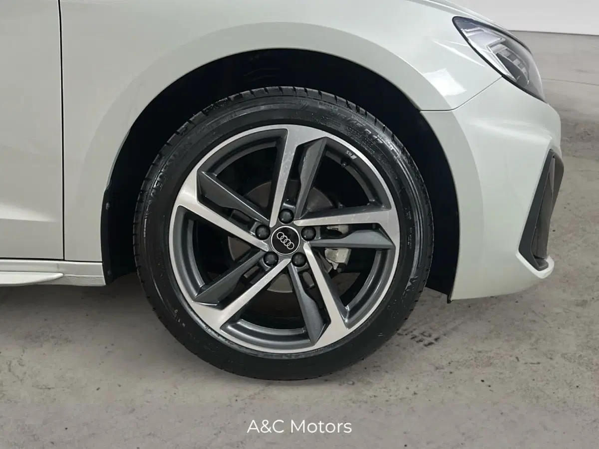 Audi A1 Sportback usata a Napoli (19)