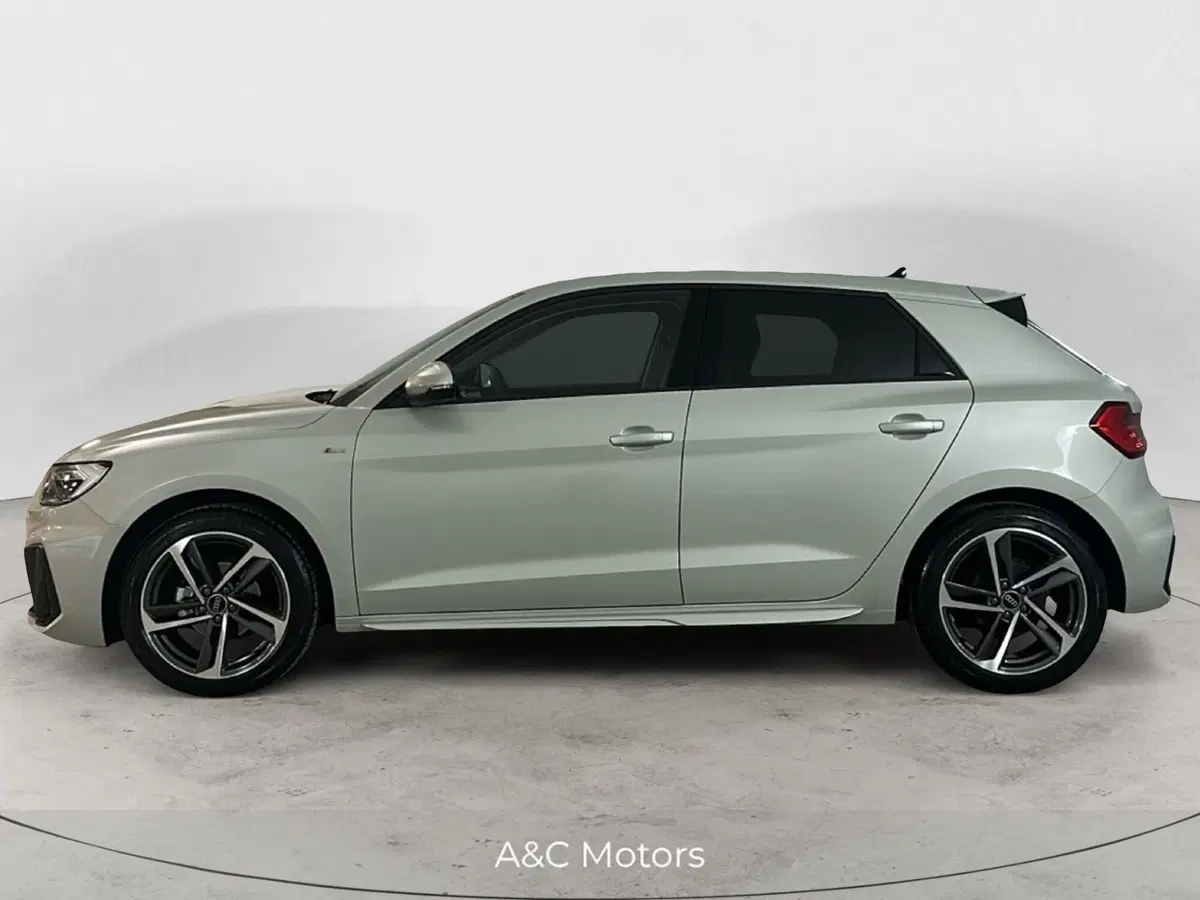 Audi A1 Sportback usata a Napoli (3)