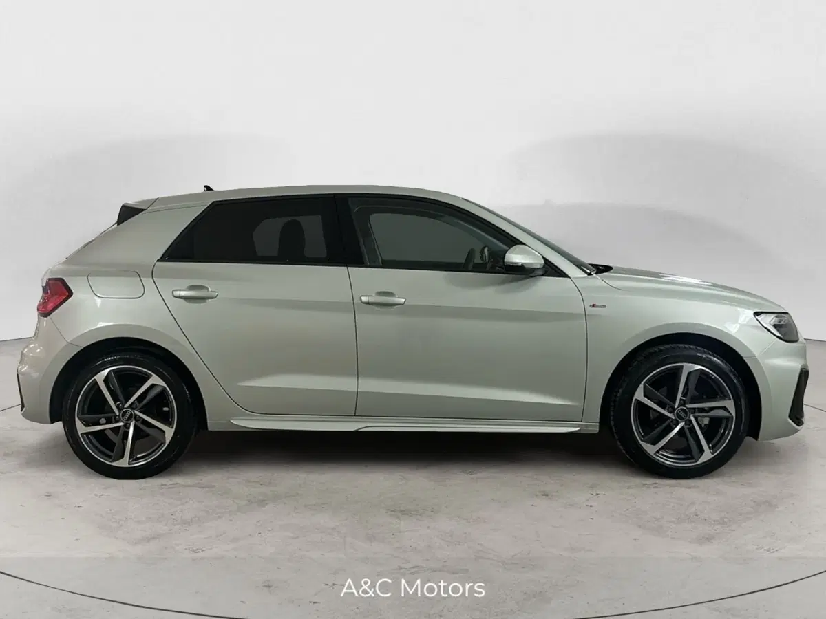 Audi A1 Sportback usata a Napoli (5)