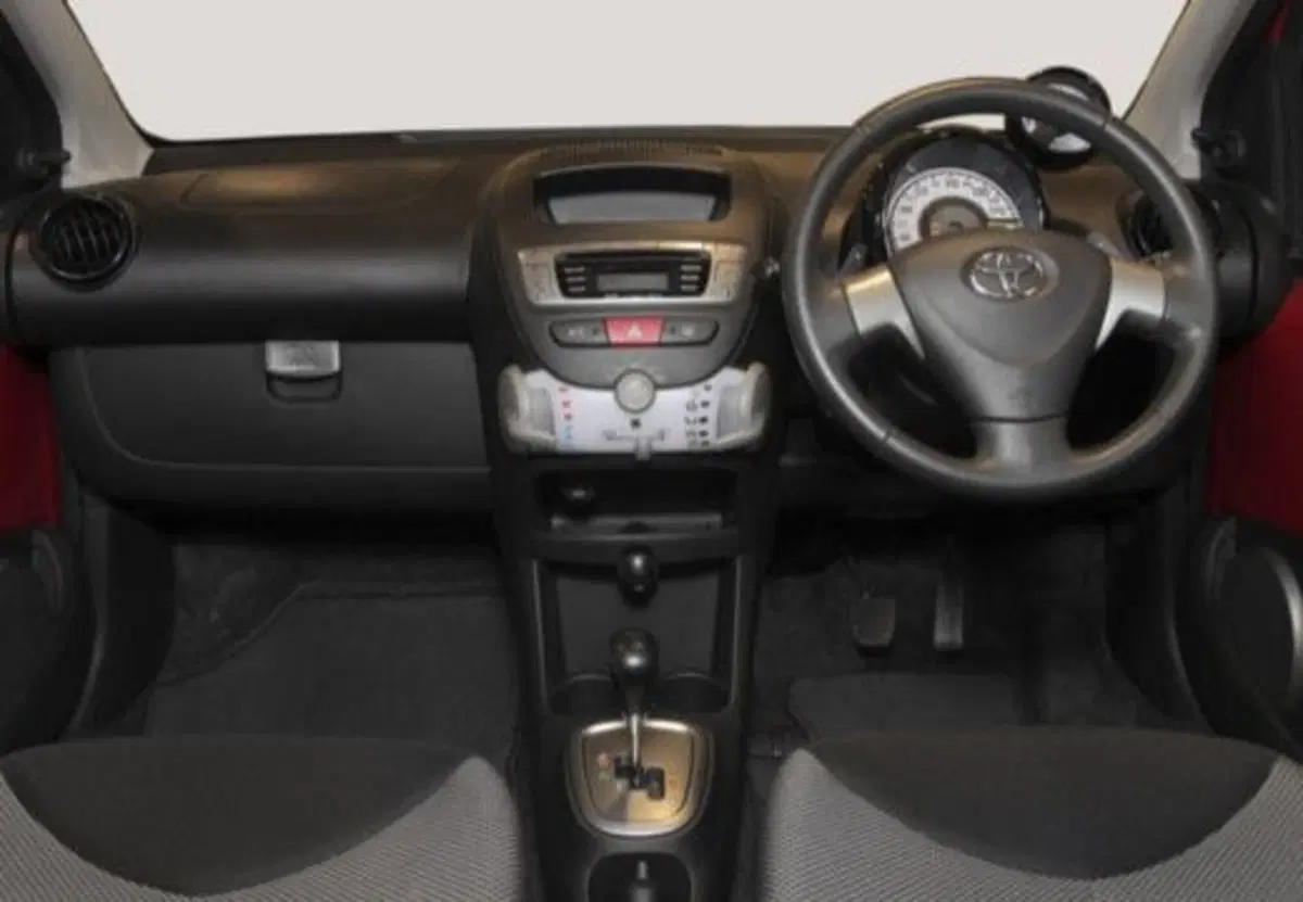 Toyota Aygo usata a Palermo (18)