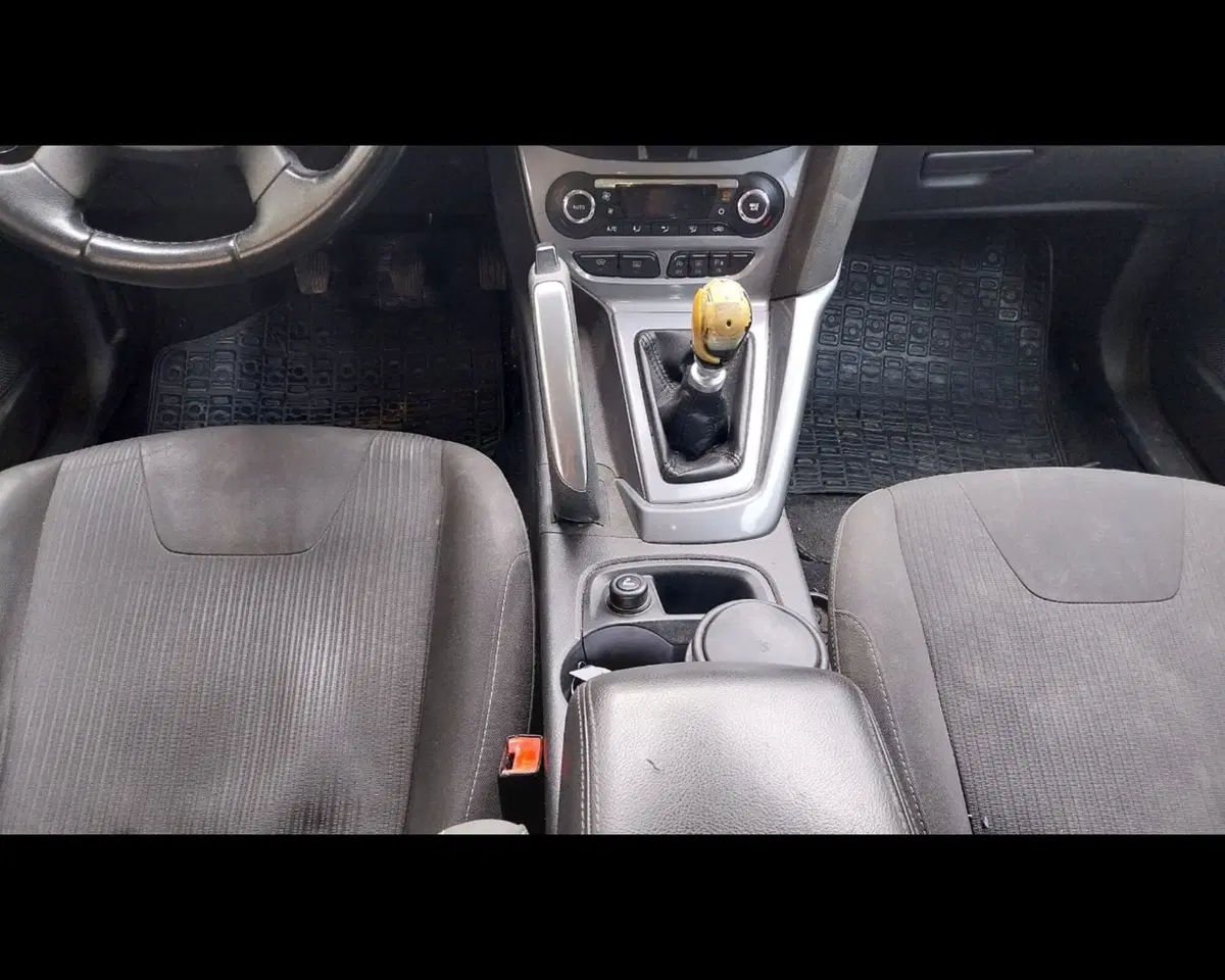 Ford Focus Station Wagon usata a Forlì-Cesena (9)
