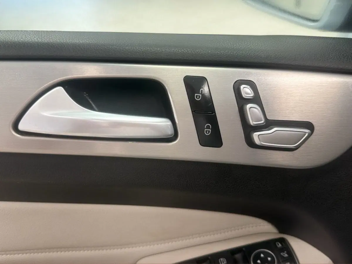 Mercedes-Benz GLE SUV usata a Palermo (9)