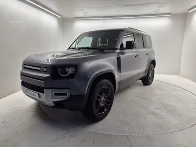 Land Rover Defender 110 3.0D I6 200 CV AWD Auto X-Dynamic S del 2023 usata a Bergamo