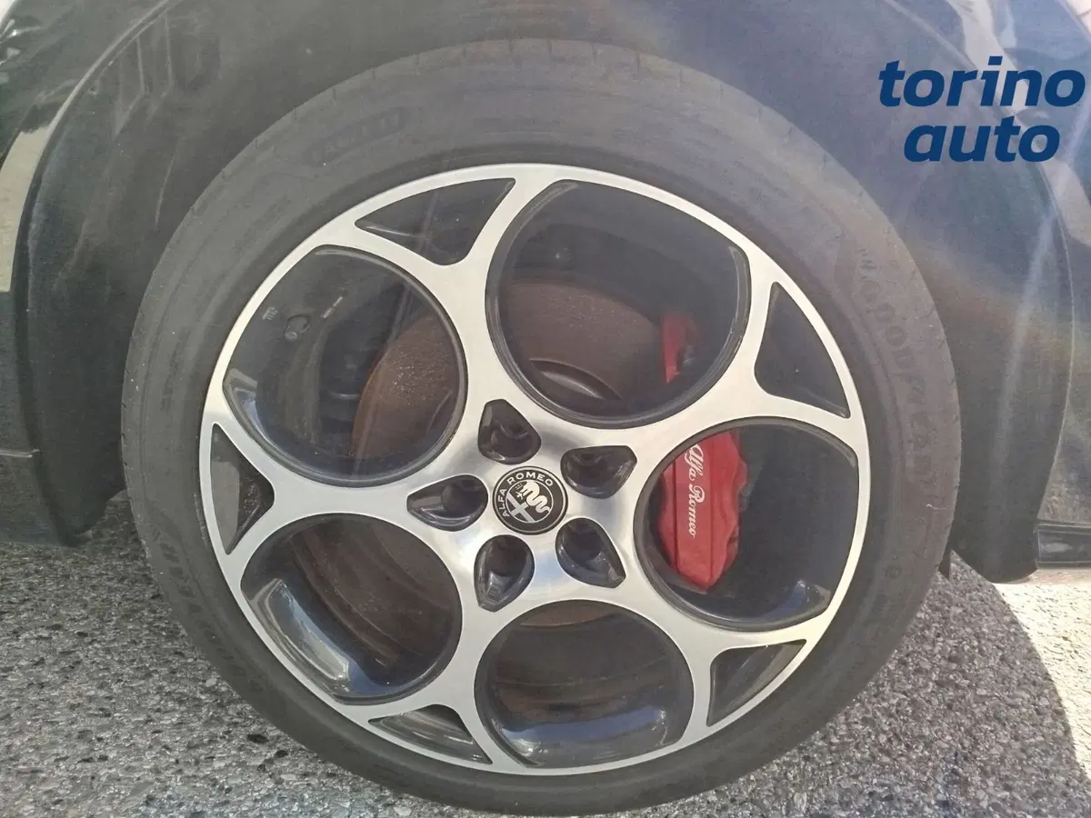 Alfa Romeo Tonale usata a Cuneo (9)
