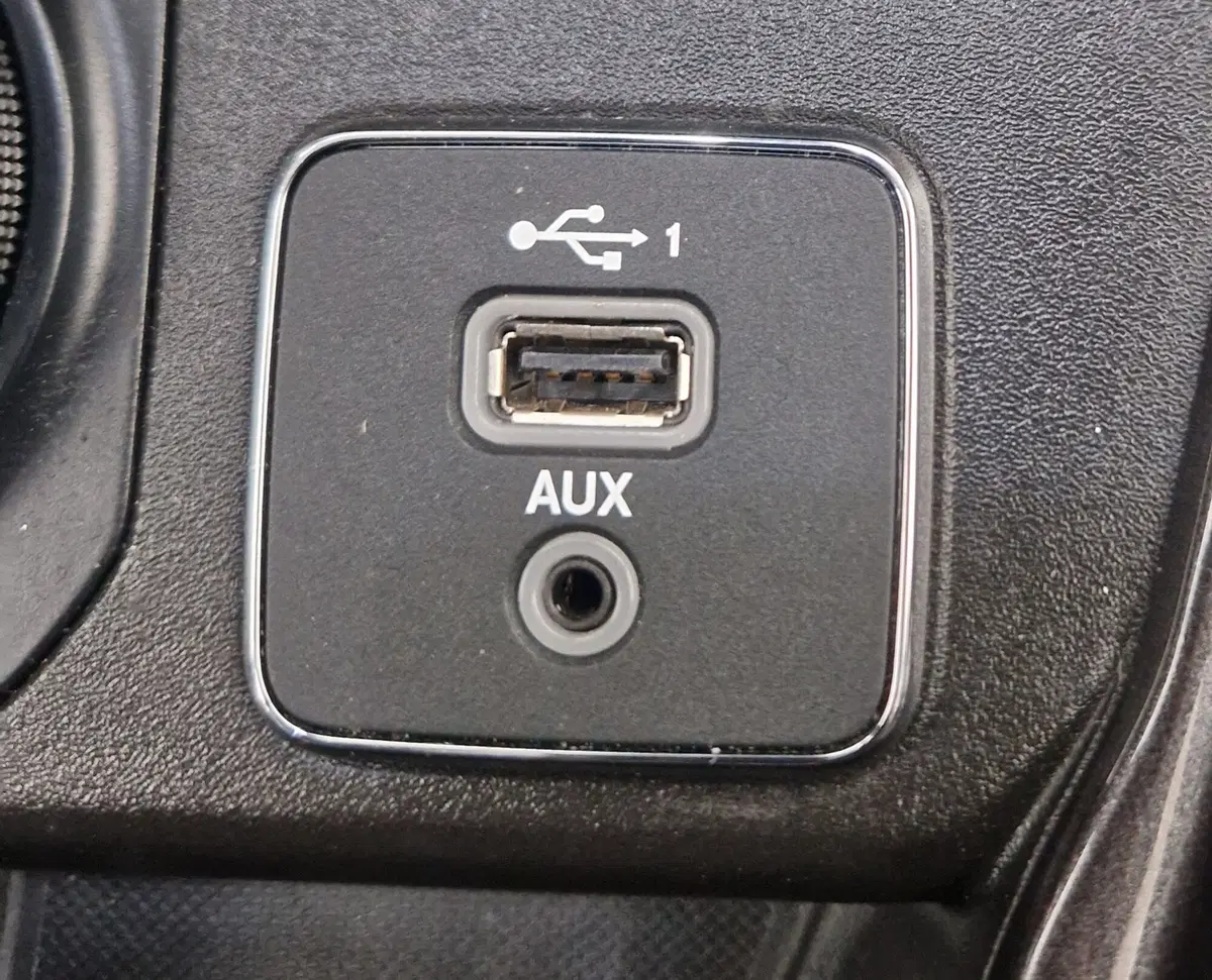 Jeep Compass usata a Terni (13)