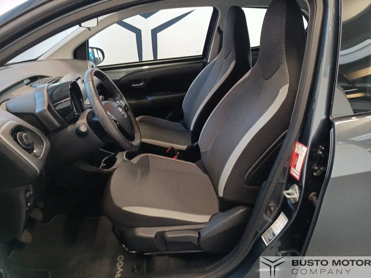 Toyota Aygo usata a Varese (8)