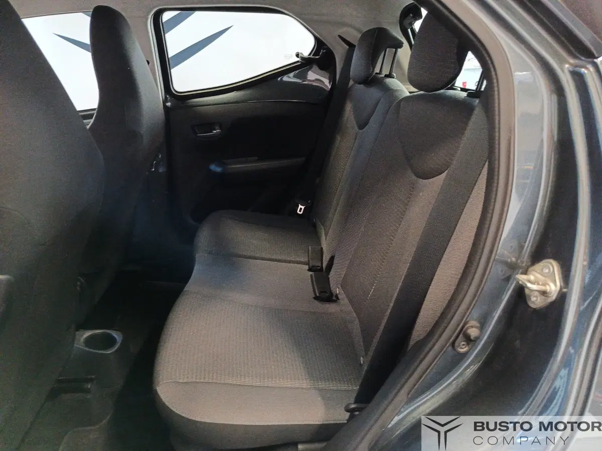 Toyota Aygo usata a Varese (9)