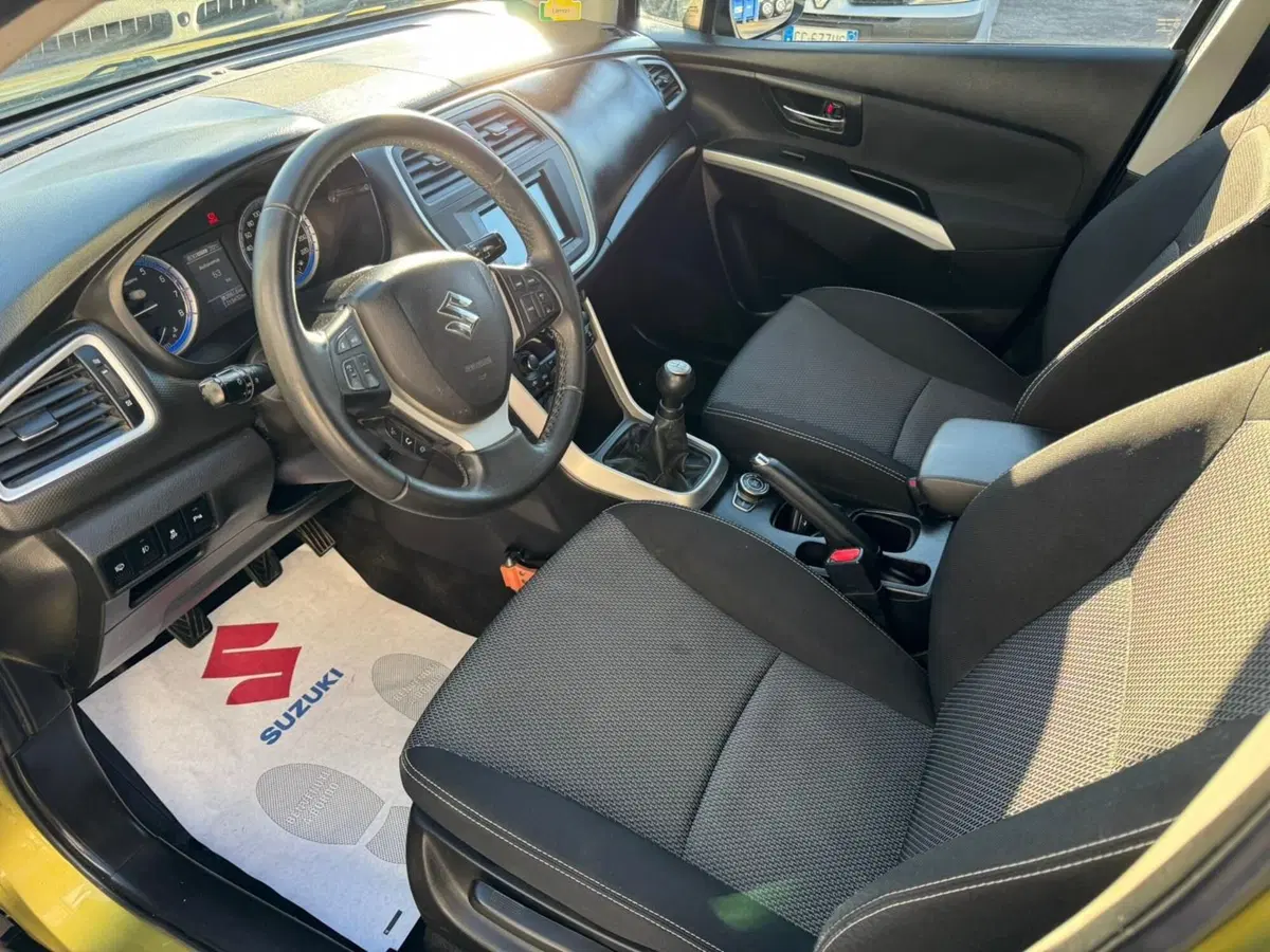 Suzuki S-Cross usata a Macerata (9)