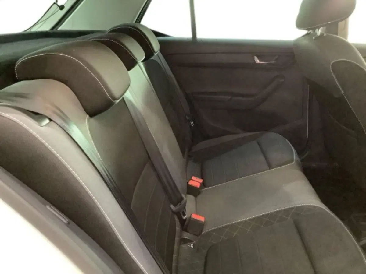 Skoda Fabia usata a Catania (11)