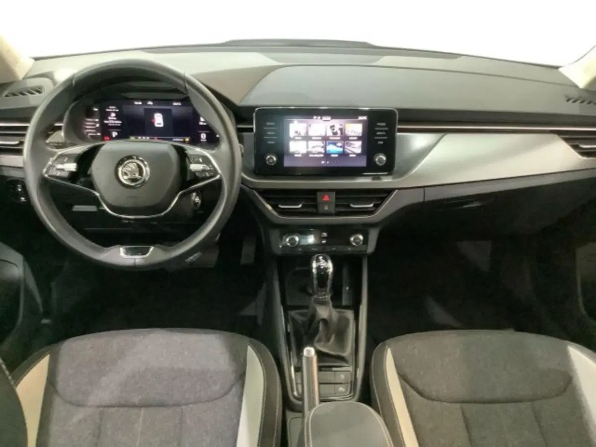 Skoda Kamiq usata a Catania (7)