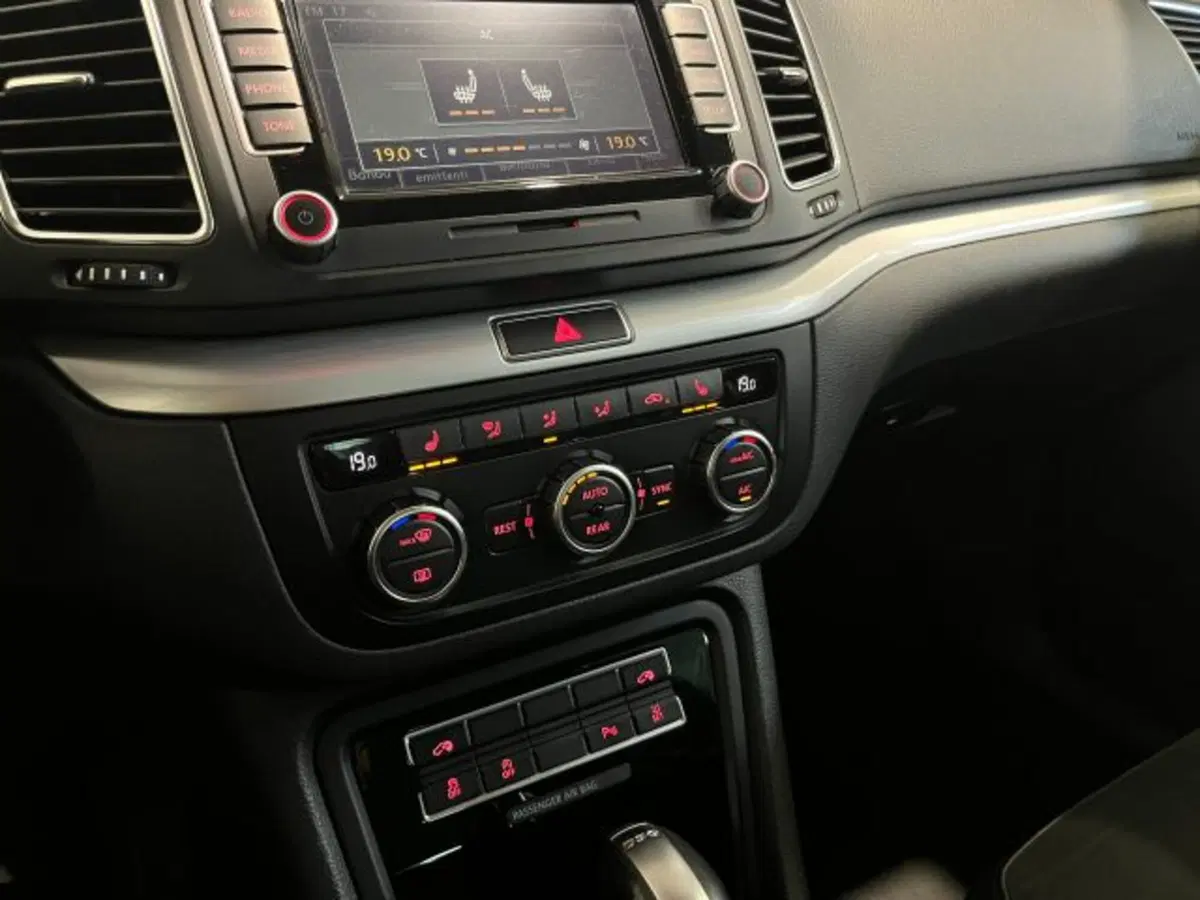 Volkswagen Sharan usata a Treviso (9)