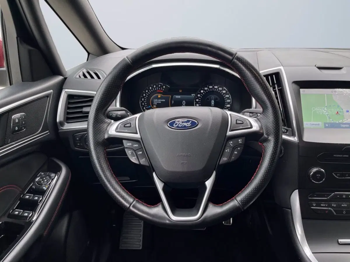 Ford S-Max usata a Milano (12)
