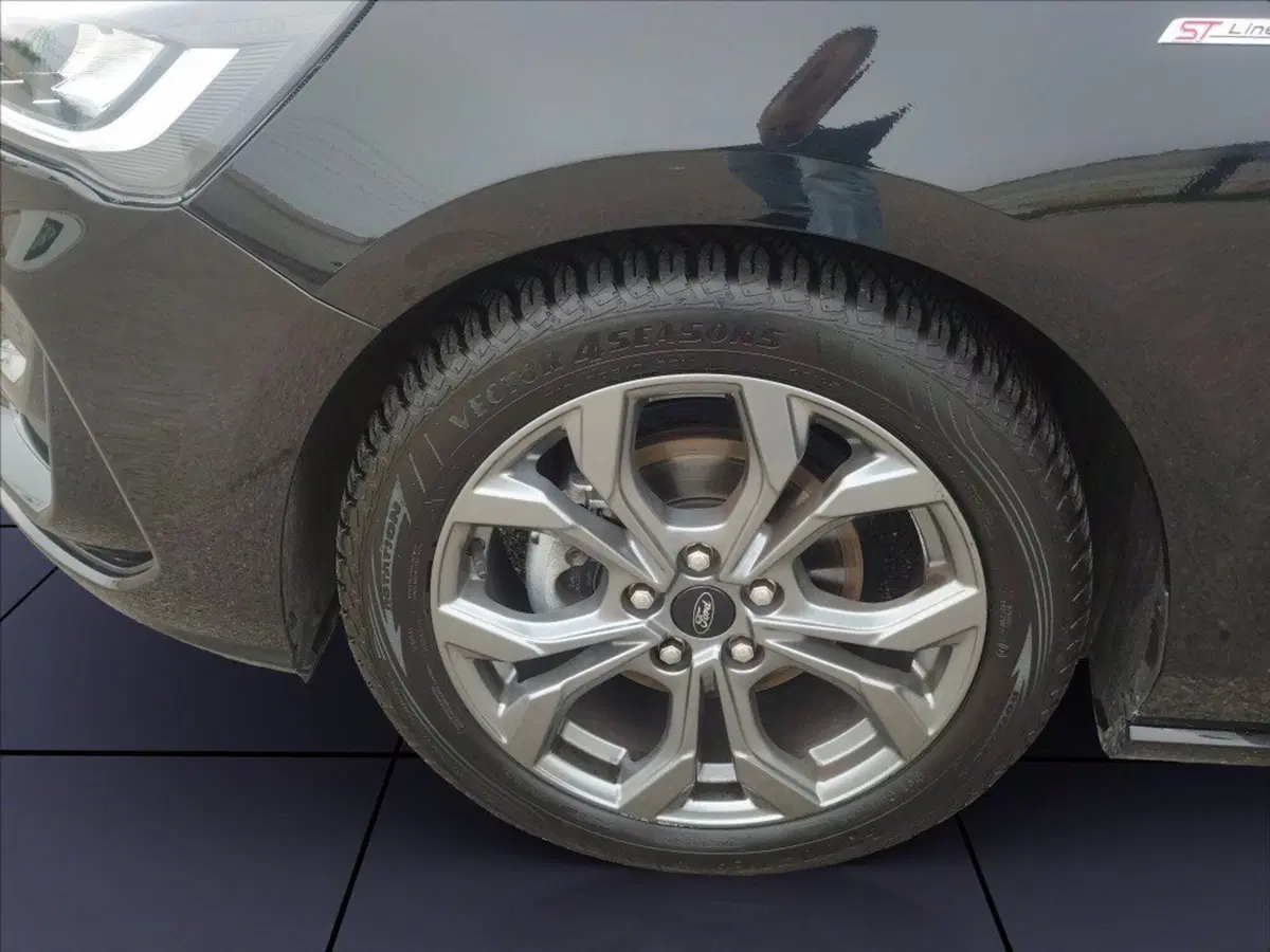 Ford Focus Station Wagon usata a Milano (16)