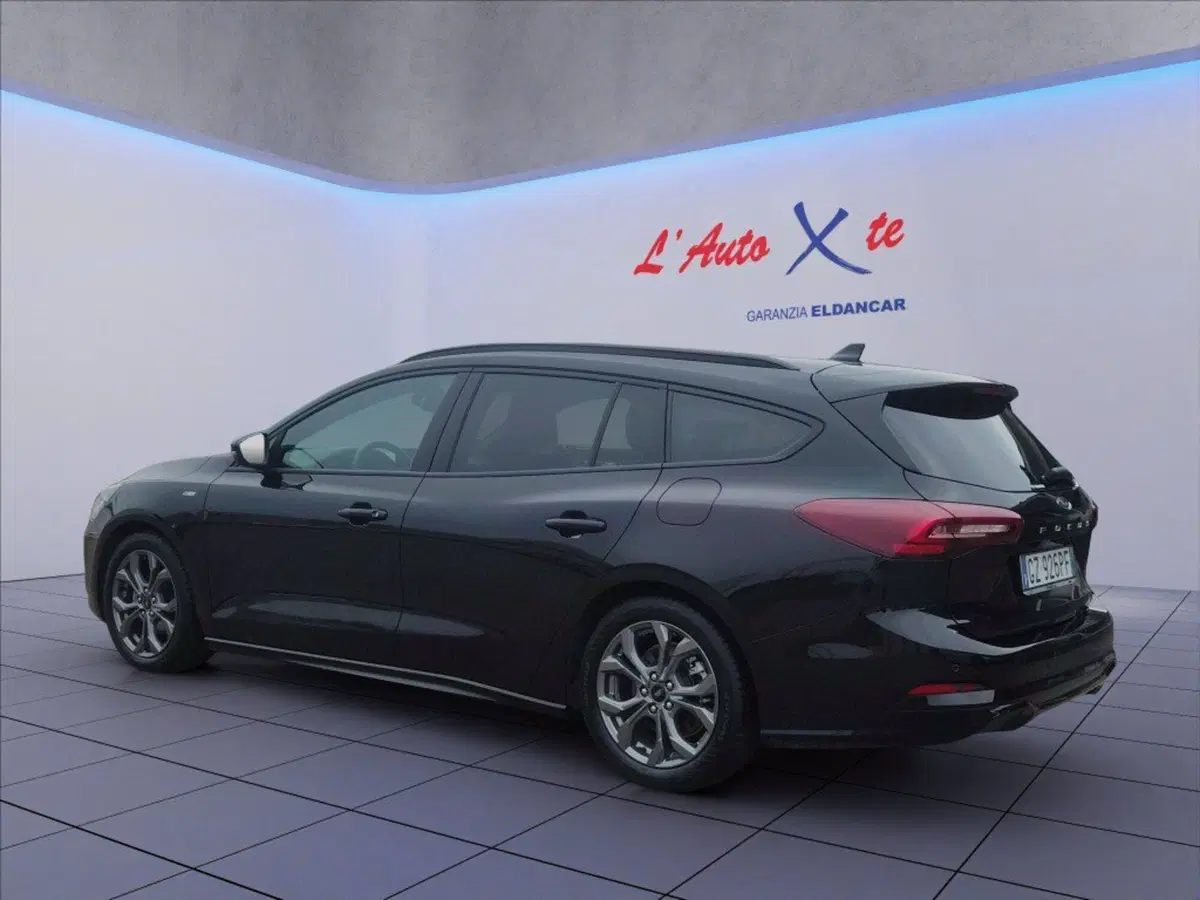 Ford Focus Station Wagon usata a Milano (5)