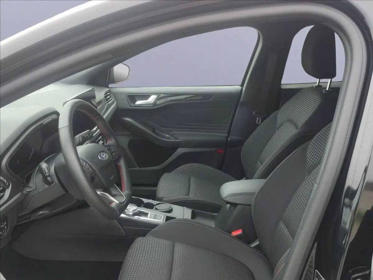 Ford Focus Station Wagon usata a Milano (9)