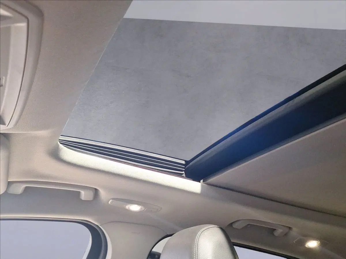 Ford Kuga usata a Milano (11)