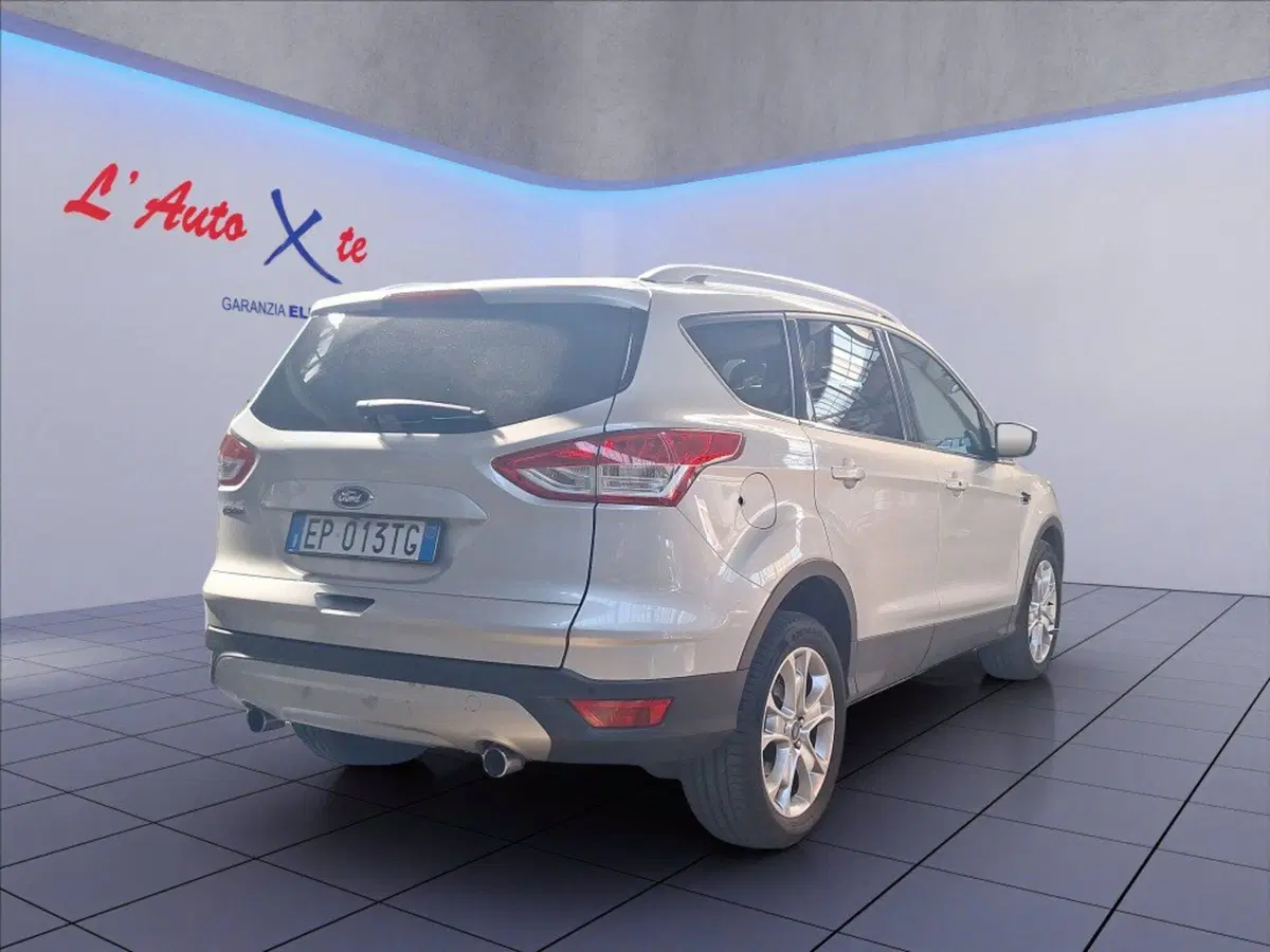 Ford Kuga usata a Milano (8)