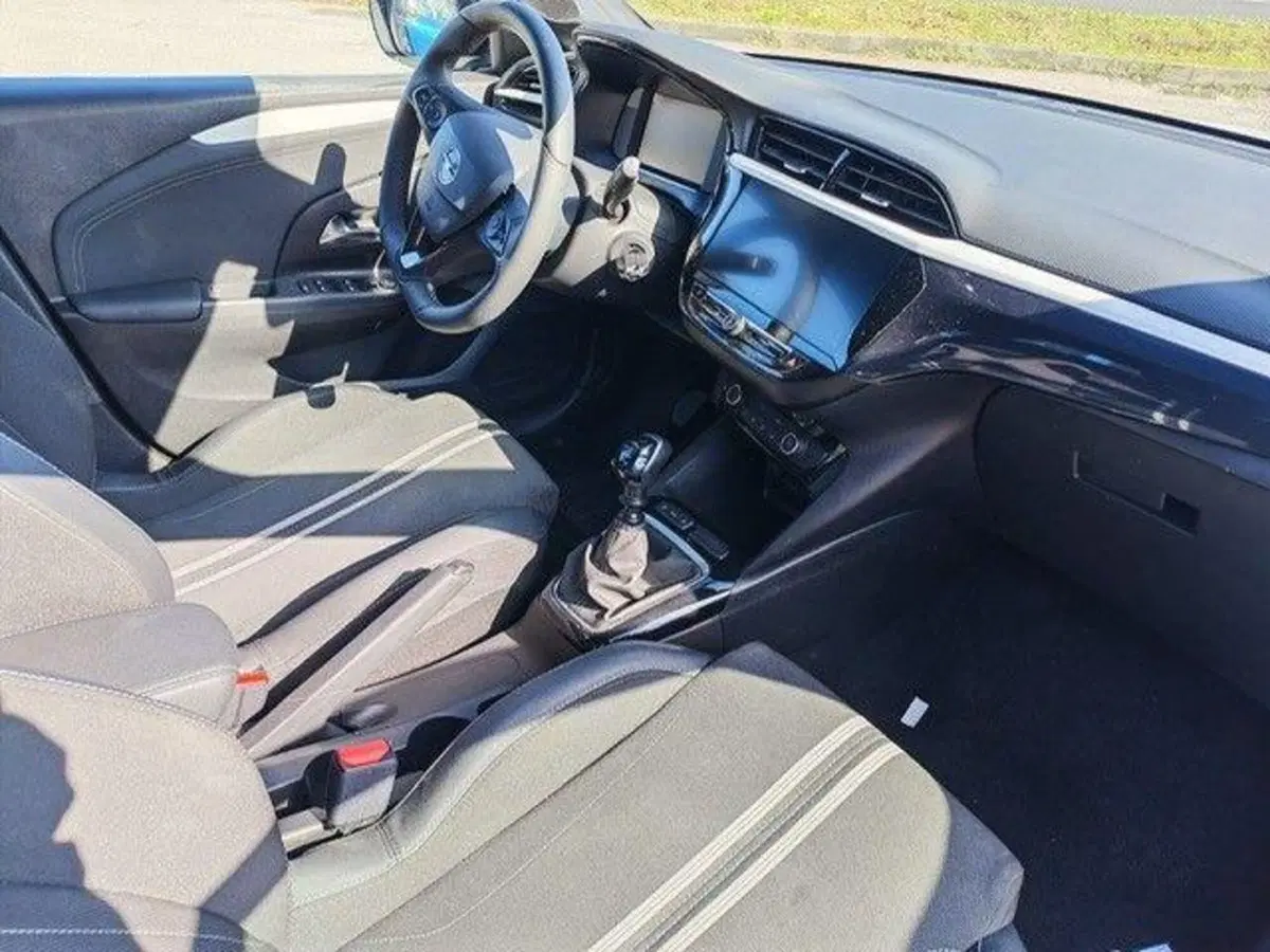 Opel Corsa usata a Milano (11)