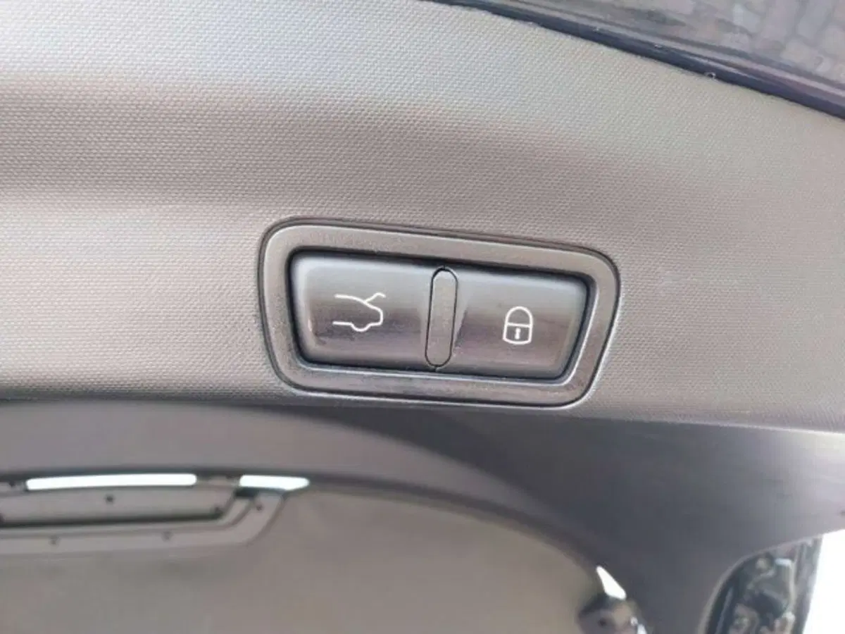 Alfa Romeo Stelvio usata a Firenze (13)