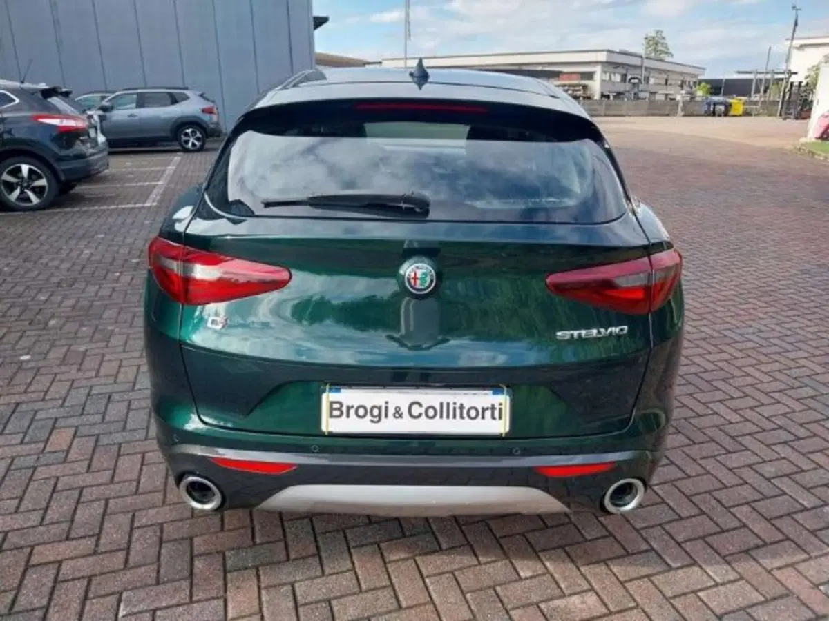 Alfa Romeo Stelvio usata a Firenze (5)