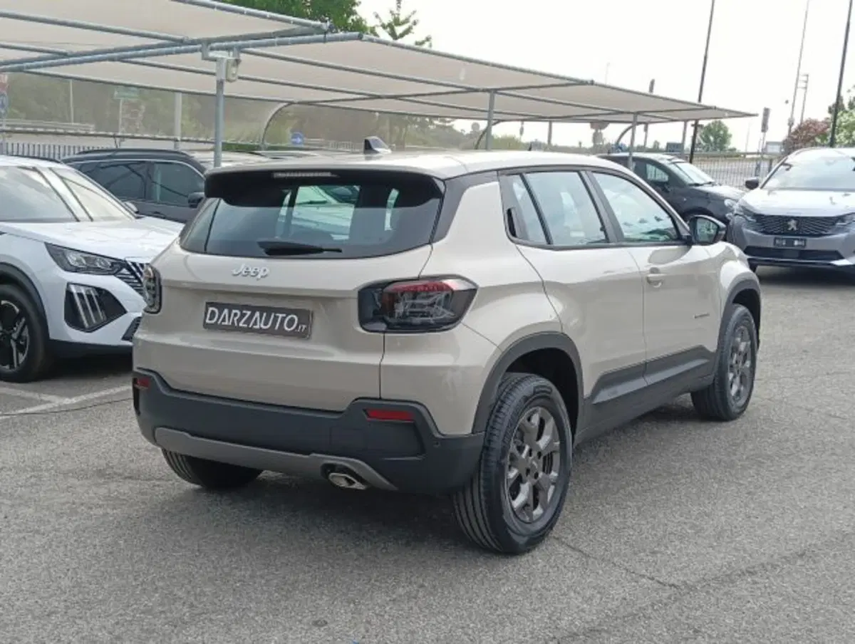 Jeep Avenger nuova a Brescia (5)