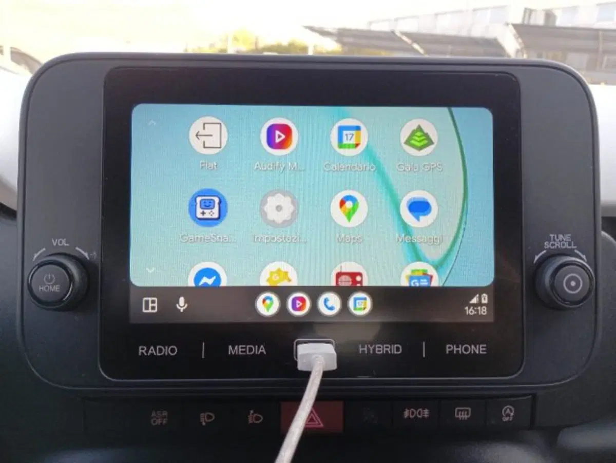Fiat Panda Cross nuova a Brescia (14)