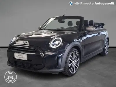 MINI Mini Cabrio 1.5 Cooper Yours Cabrio del 2024 usata a Verona