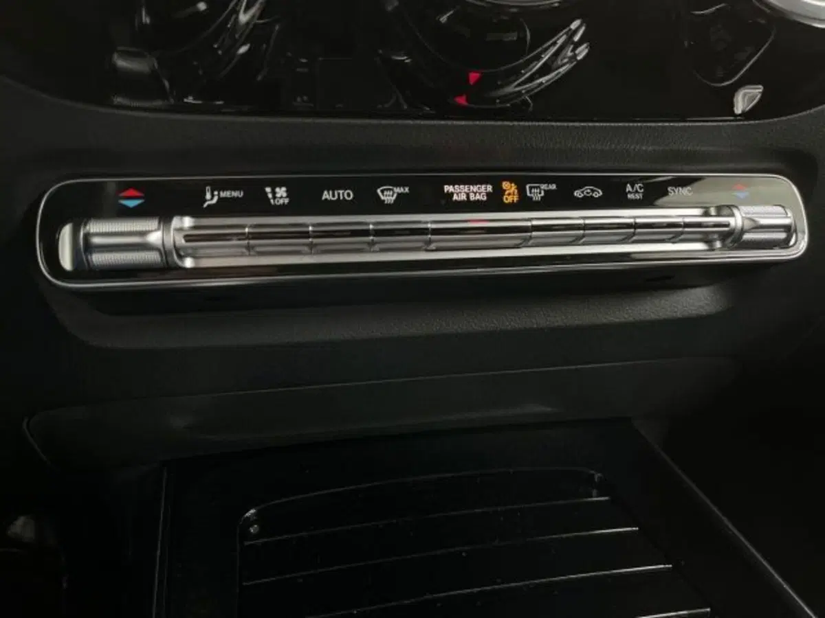 Mercedes-Benz GLA SUV usata a Verona (13)