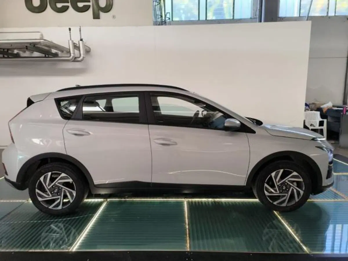 Hyundai Bayon usata a Reggio Emilia (4)